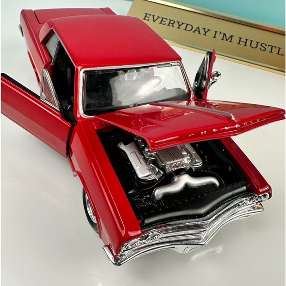 1965 Chevy Malibu SS, Red - Maisto 31258 - 1/24 Scale Diecast Model Toy Car - Picture 1 of 14